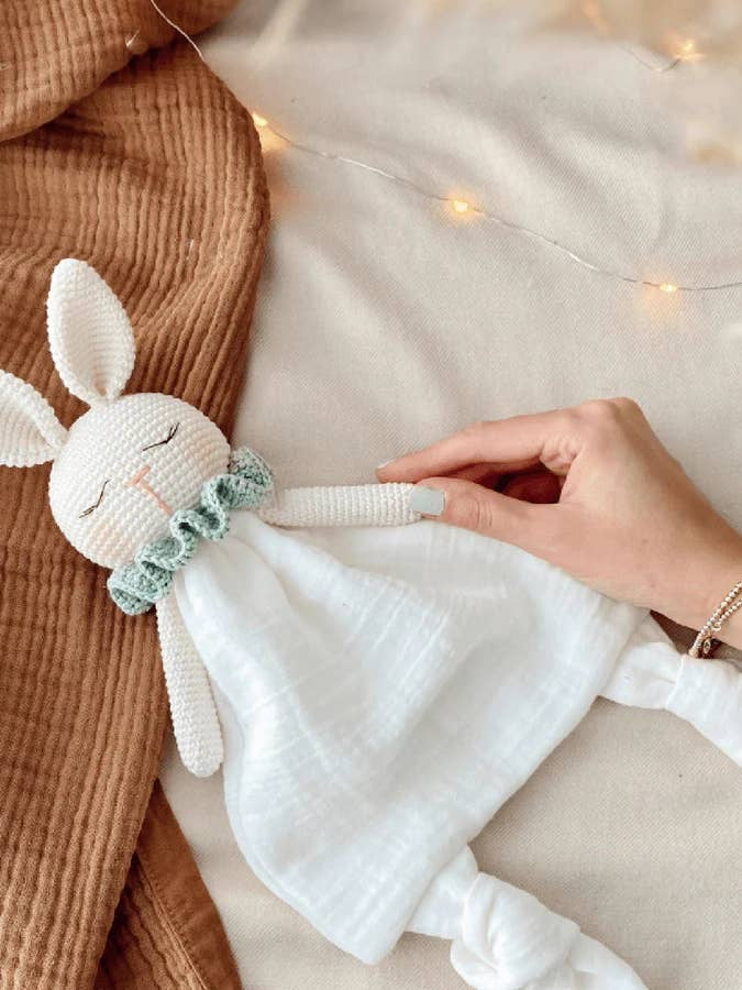 Omnis Pura Organic Cotton Handmade Newborn Comforter