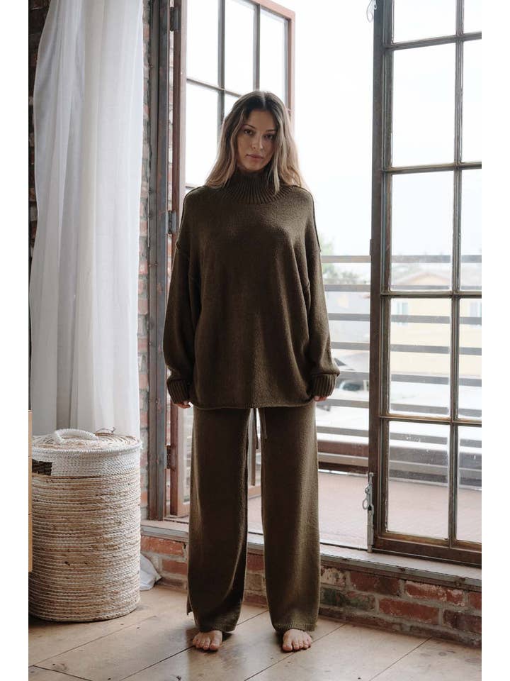 Promesa Textured Knit Mock Neck Sweater