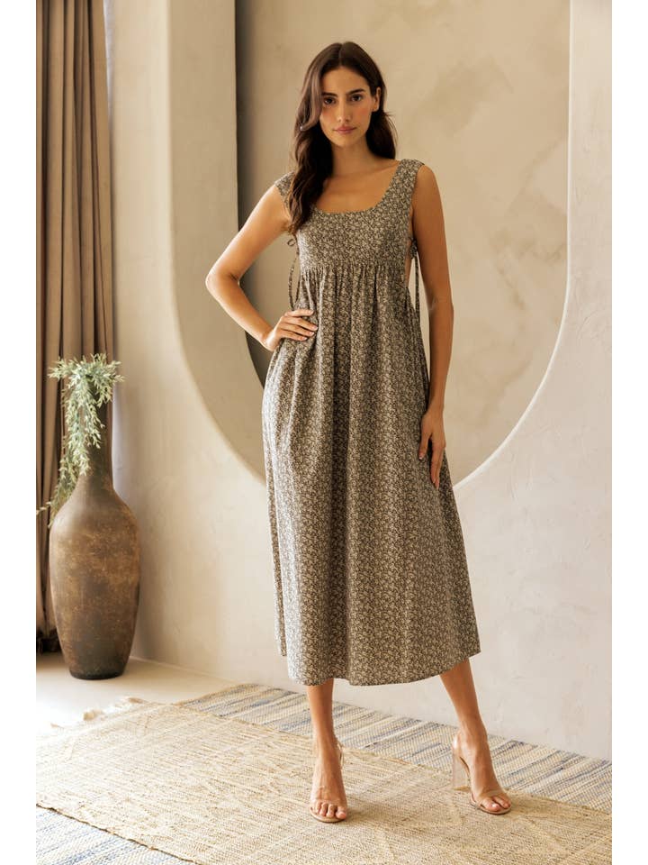 Storia Floral Sleeveless Midi Dress