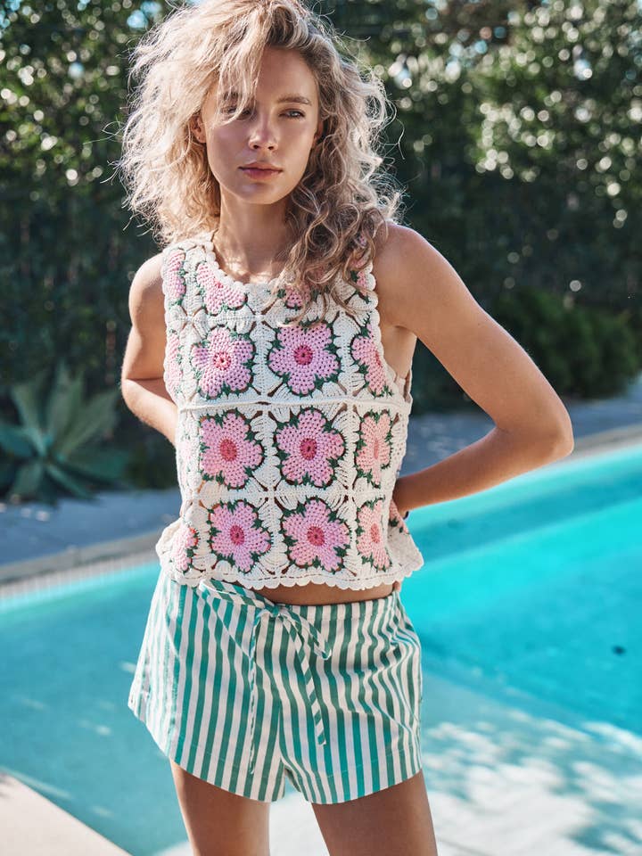 Urban Daizy Floral Crochet Tank Top
