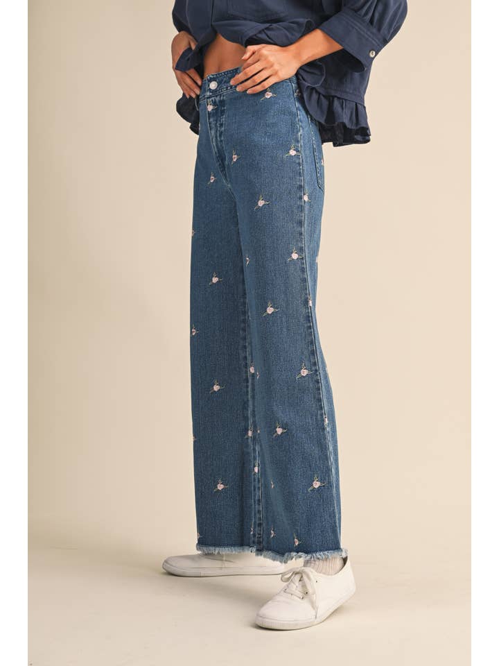 Klesis Floral Embroidered Denim Pants
