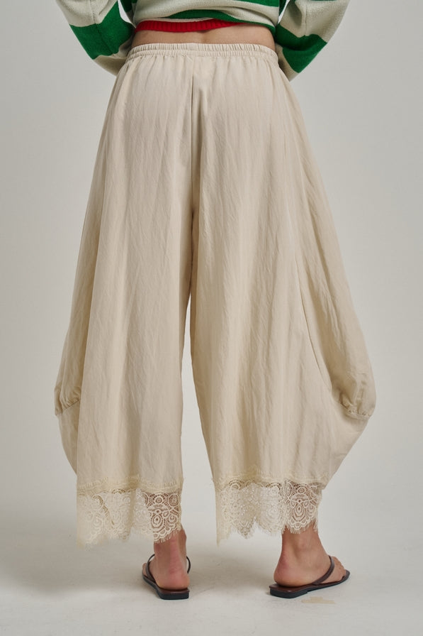 Balloon Leg Lace Hem Pants