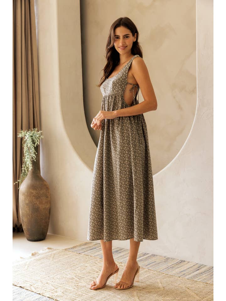 Storia Floral Sleeveless Midi Dress