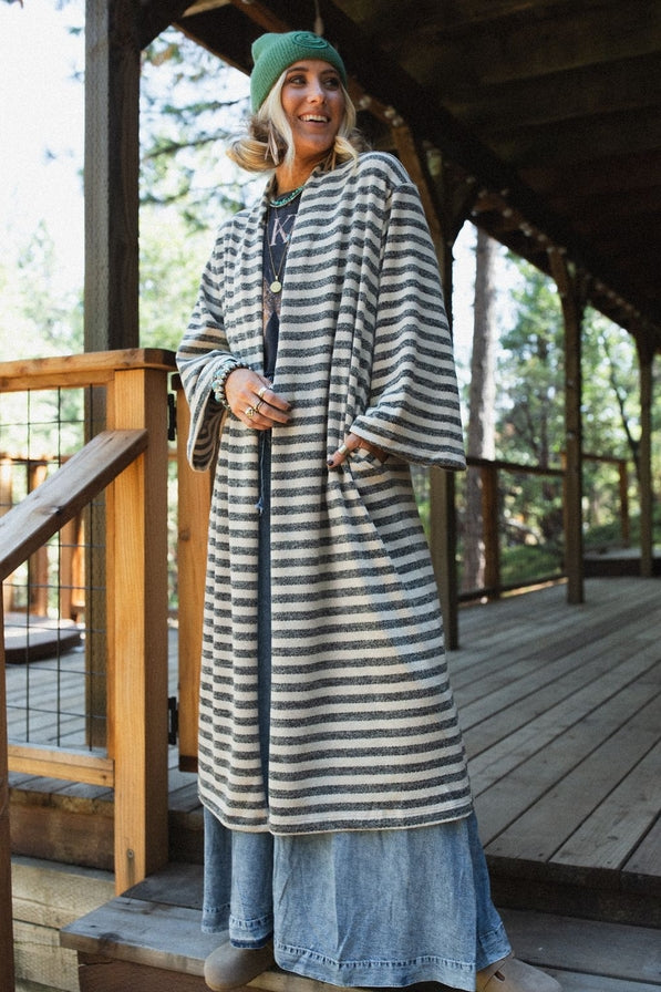 Three Bird Nest Endless Love Cardigan