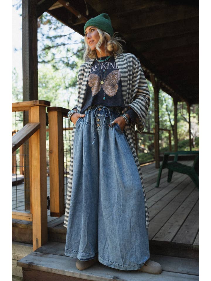 Three Bird Nest Endless Love Cardigan